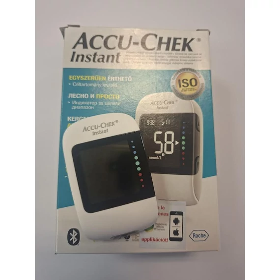 Accu-Chek Instant kitt Vércukormérő